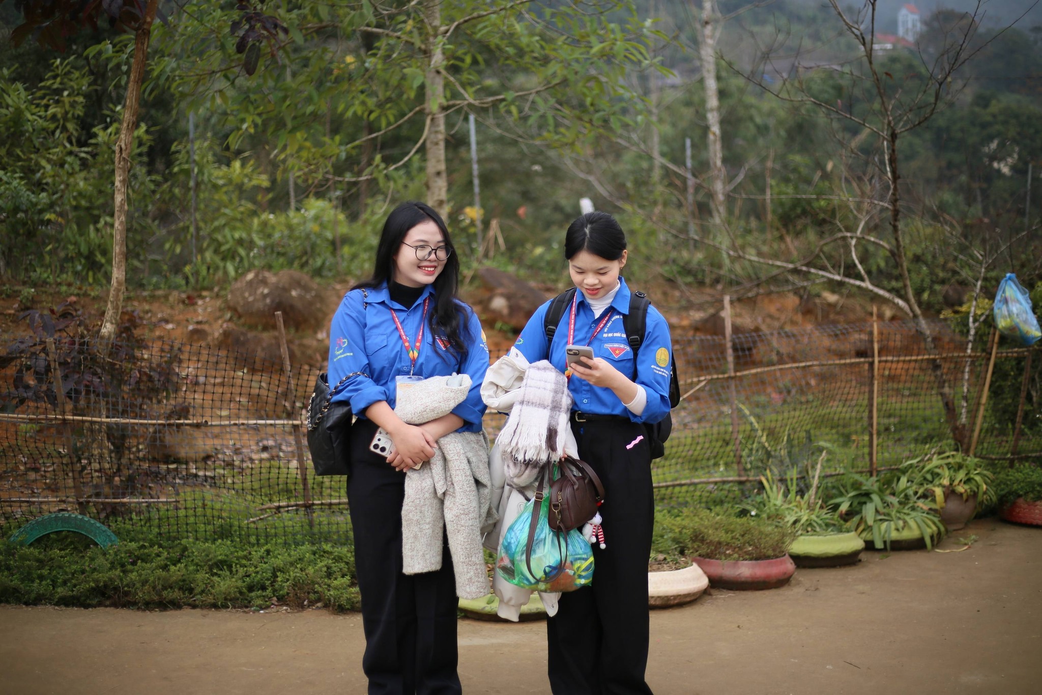 Mot so hinh anh khac tai chuong trinh Anh Tay Bac trong toi.lco .01