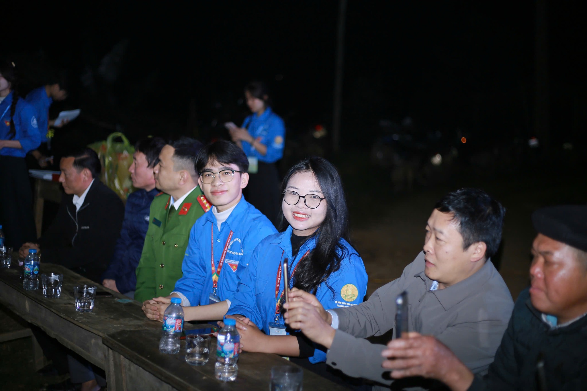 Mot so hinh anh khac tai chuong trinh Anh Tay Bac trong toi.lco .02