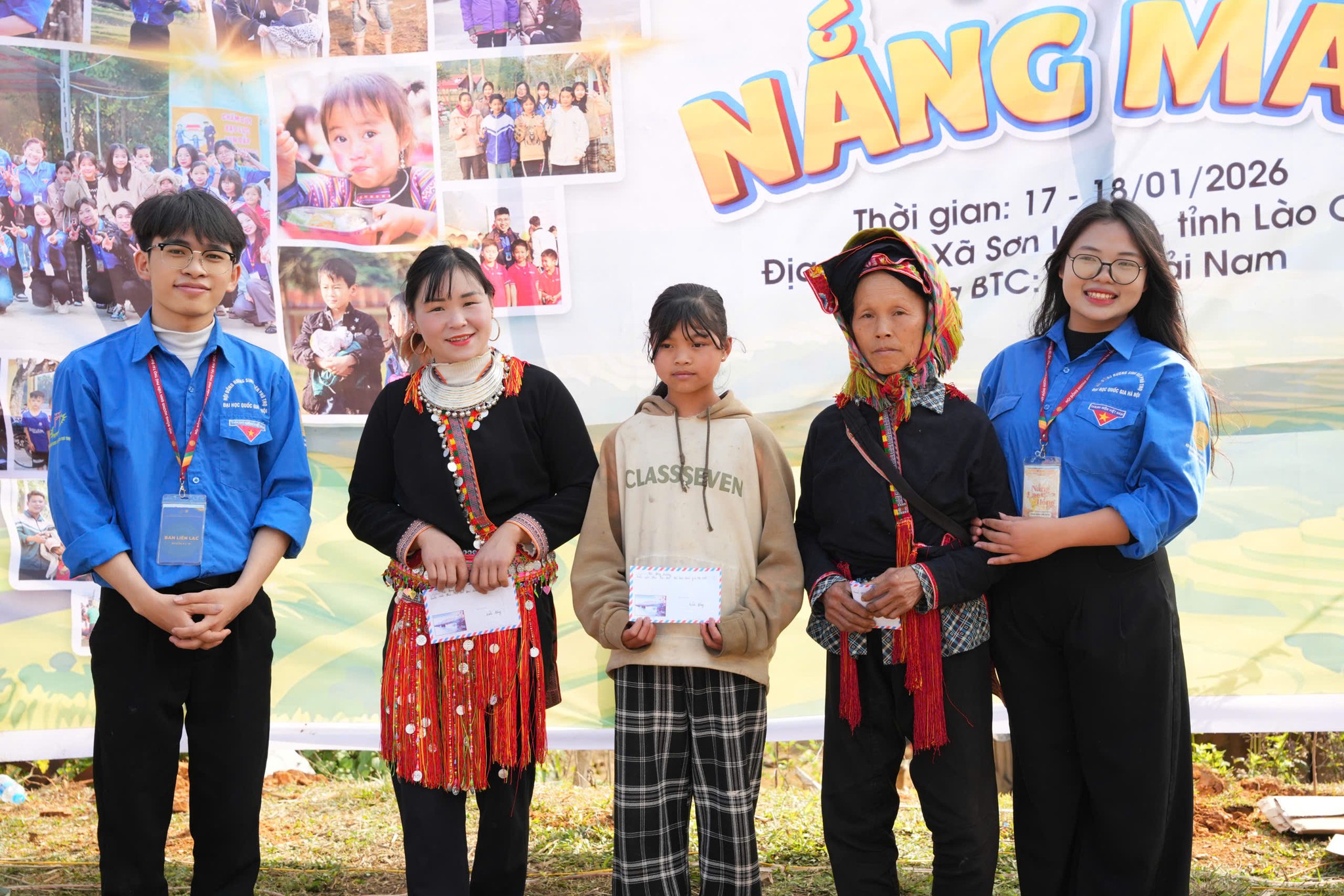 Niem vui cua nguoi dan thon Nga Hai khi don nhan su se chia tu cac tinh nguyen vien tre