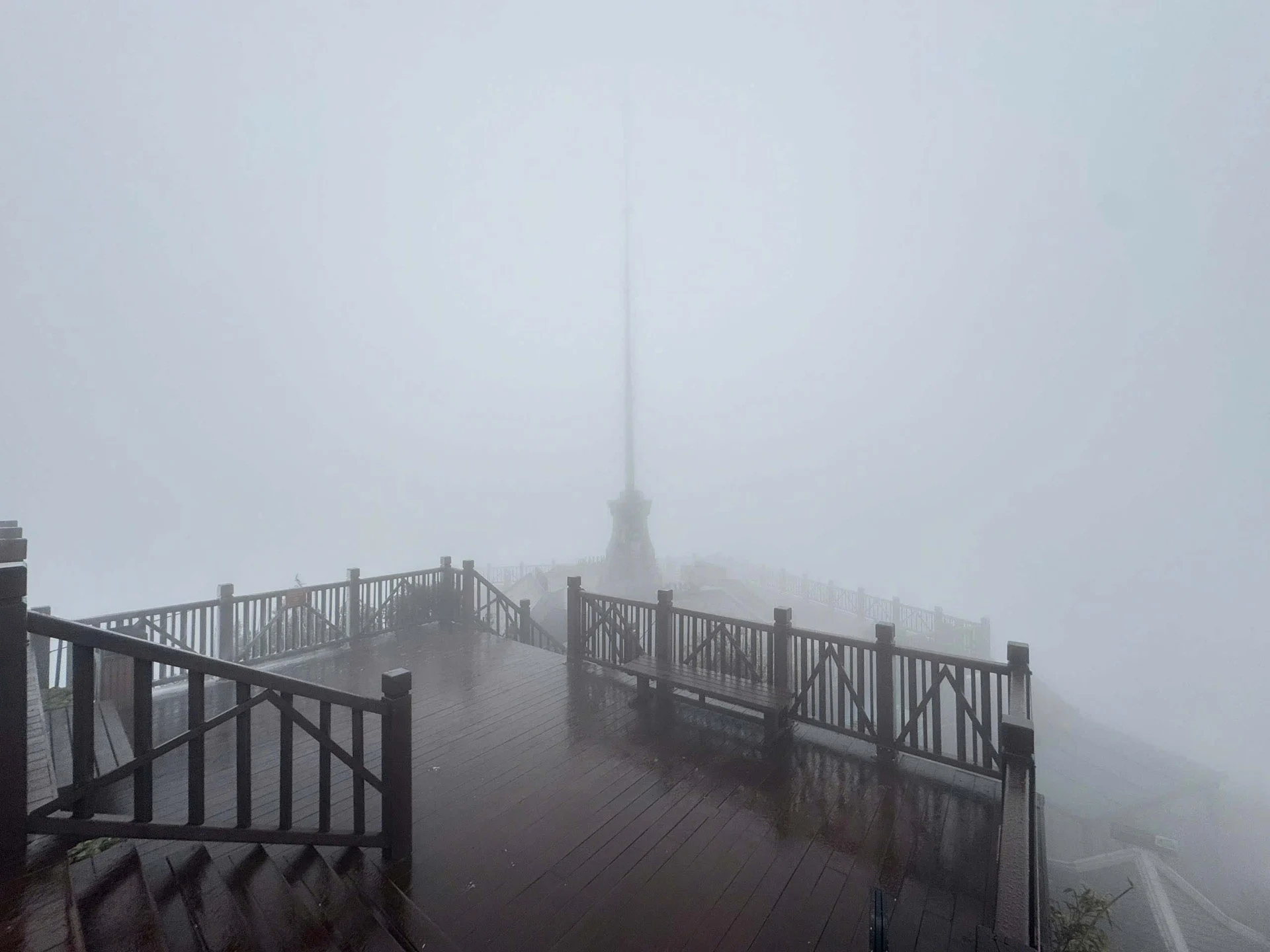 bang gia dinh fansipan7 0848