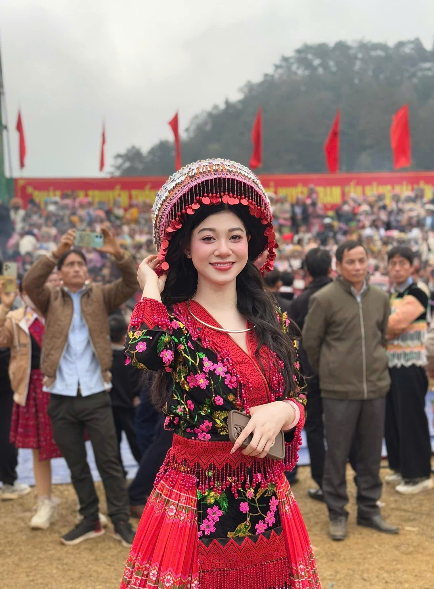 Xã Hạnh Phúc (Lào Cai): Sẵn sàng cho mùa Lễ hội Gầu Tào đầu tiên sau khi nhận bằng Di sản Quốc gia 2 Xúng xính trong không khí lễ hội