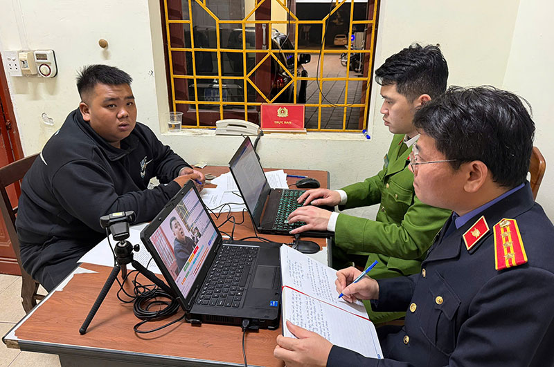 Doi tuong Nong Tran Vu tai Co quan dieu tra