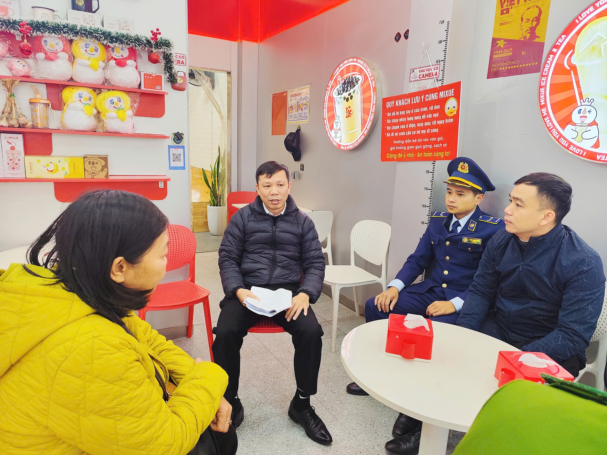 Mot so hinh anh khac tai Phuong Nghia Lo lco 08