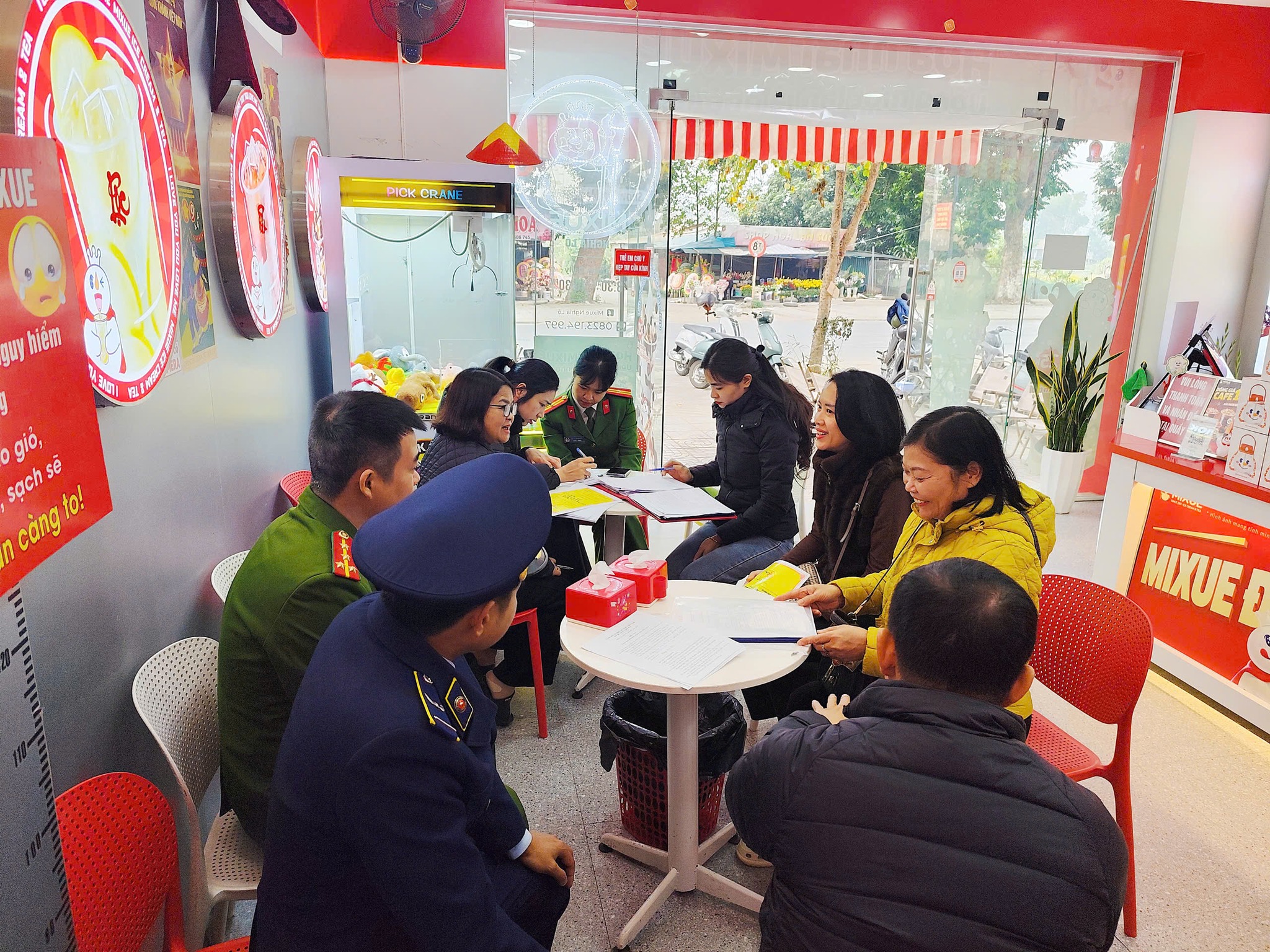 Mot so hinh anh khac tai Phuong Nghia Lo lco 11