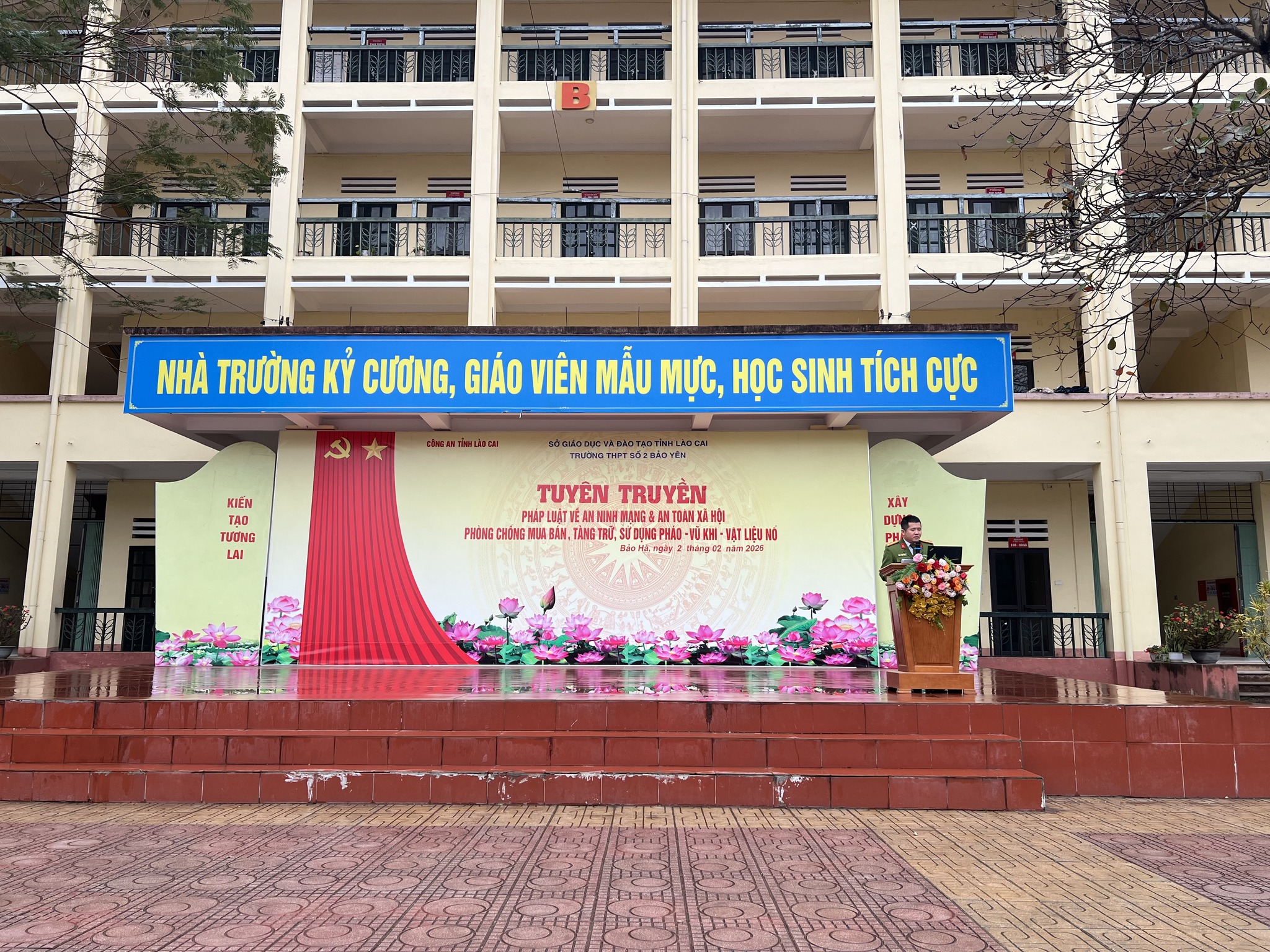 Trang bị “lá chắn pháp luật” cho học sinh trong thời đại số 1 Trang bi la chan phap luat cho hoc sinh trong thoi dai so