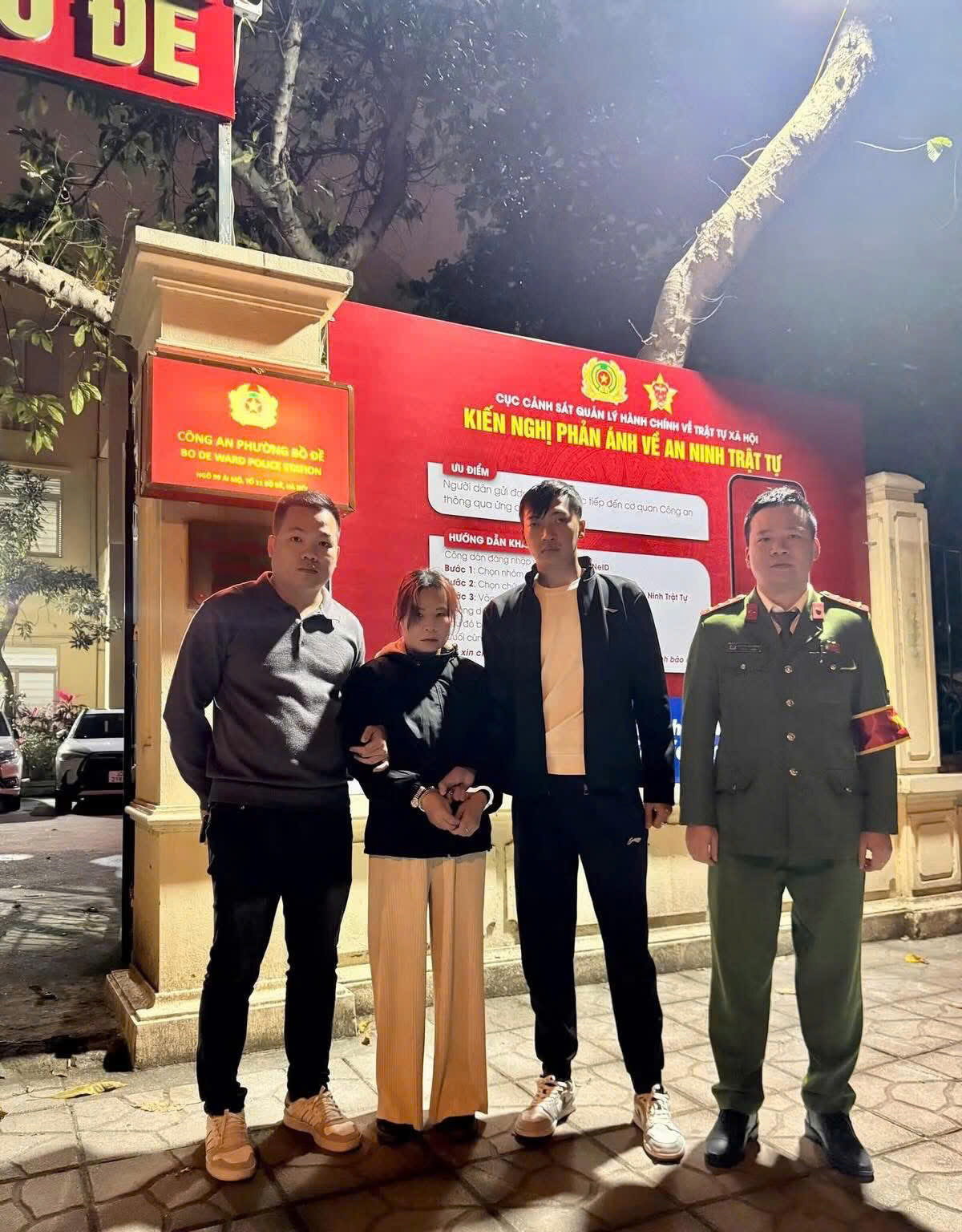 Đối tượng Nguyễn Thị T. khi bị bắt giữ. Ảnh : Công an phường Yên Bái 