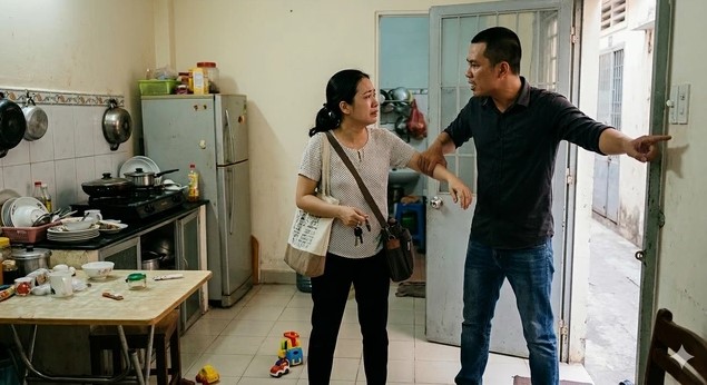 Tu 1.5 chong ep vo nghi lam o nha noi tro bi phat den 10 trieu dong