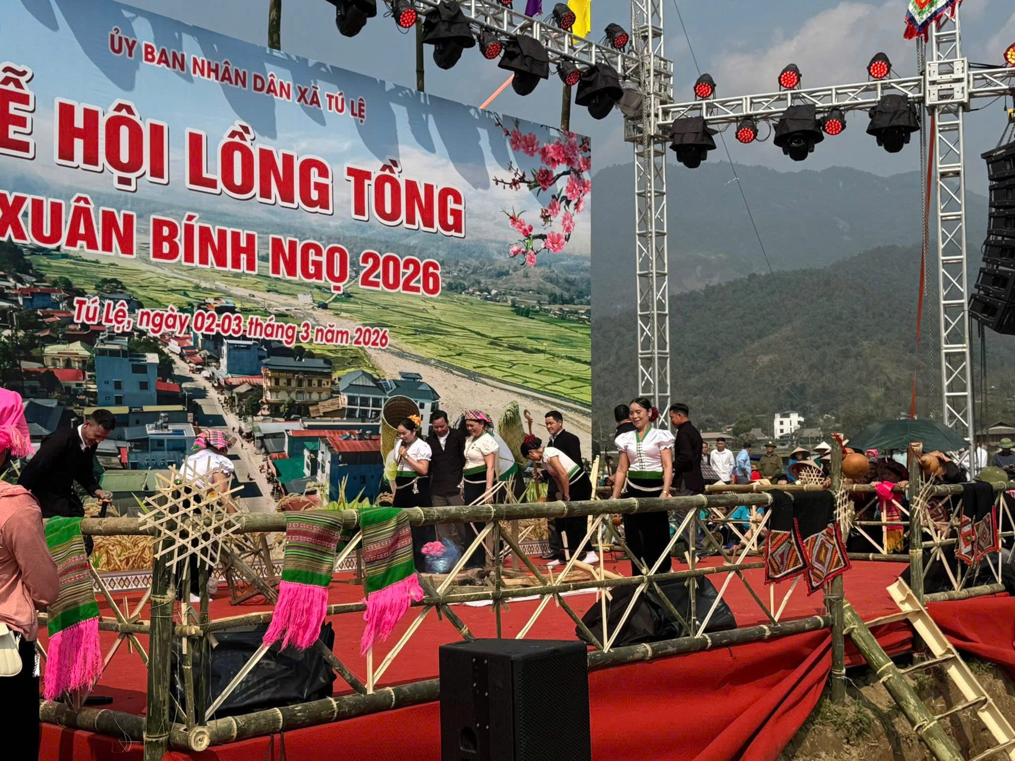 Hát Hạn khuống giao dyên