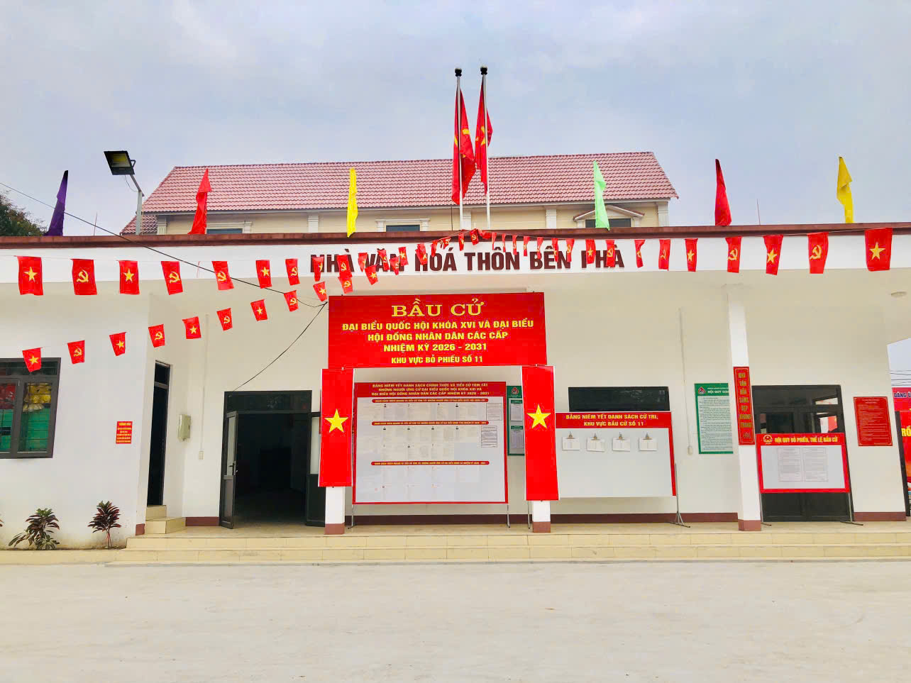 Điểm bầu cử thôn Bến Phà.