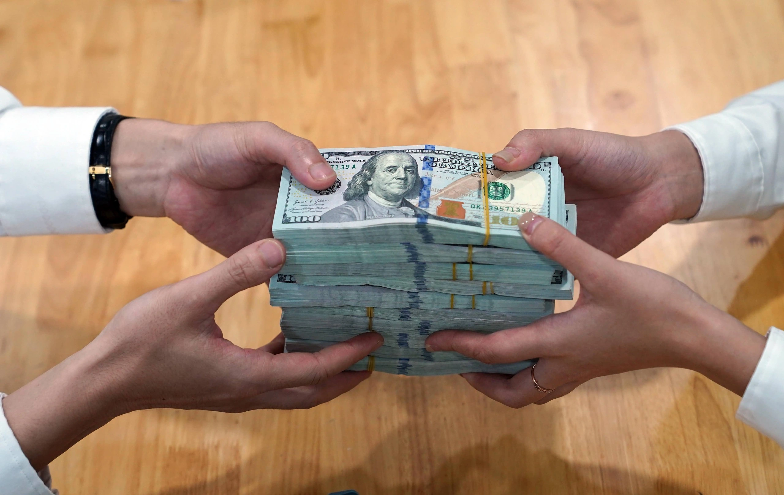 ngan hang vietcombank ngoai te usd do la anh ngoc thang 1 1746886604070661802760