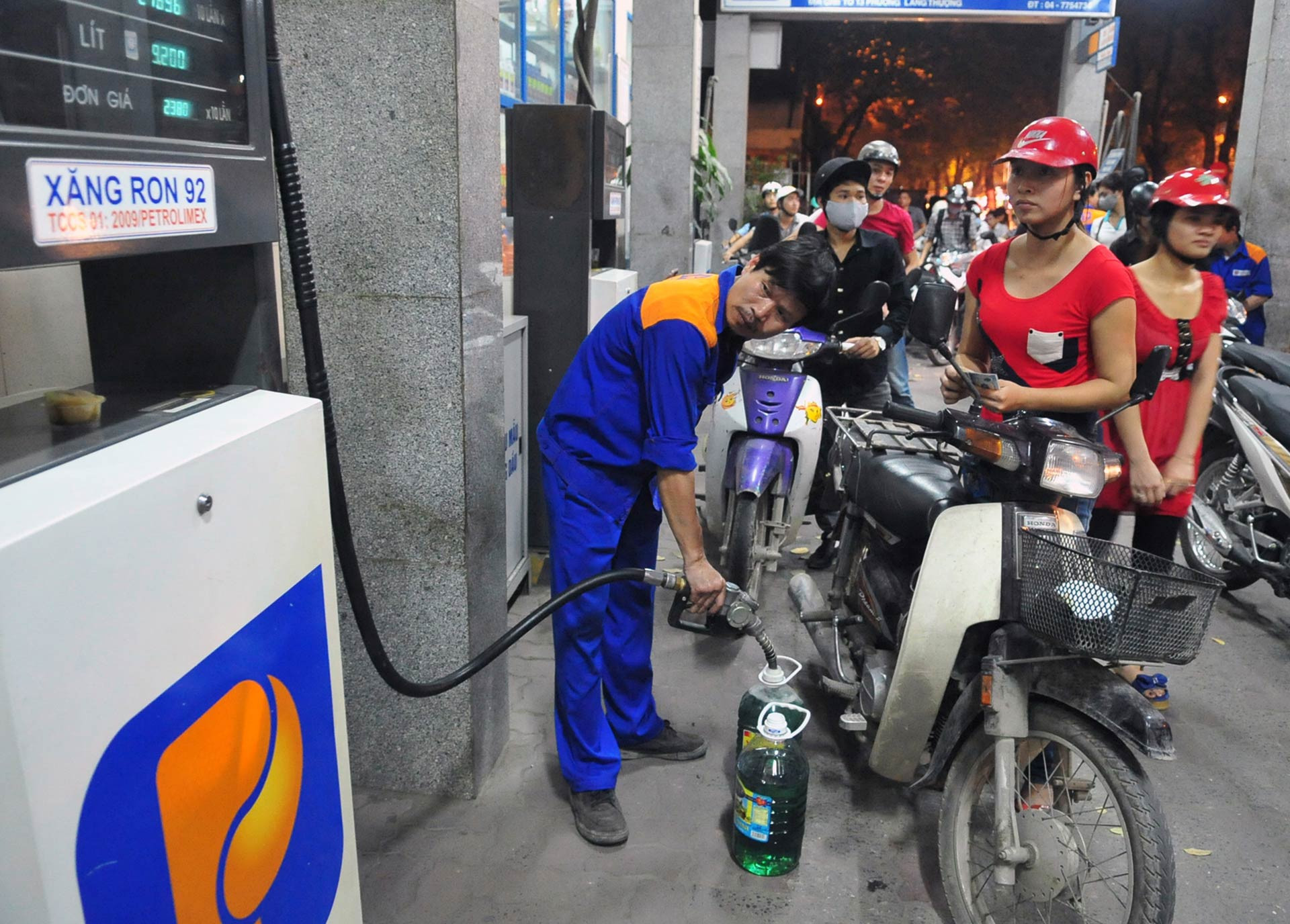 Giá xăng dầu hôm nay 7/5