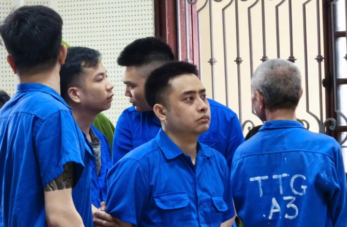 Bùi Đình Khánh tại tòa án Quảng Ninh, ngày 15/5. Ảnh: Lê Tân