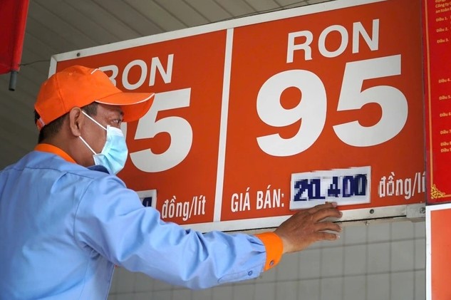 Xăng trong nước đang được bán giá thấp nhất so với nhiều nước trong khu vực