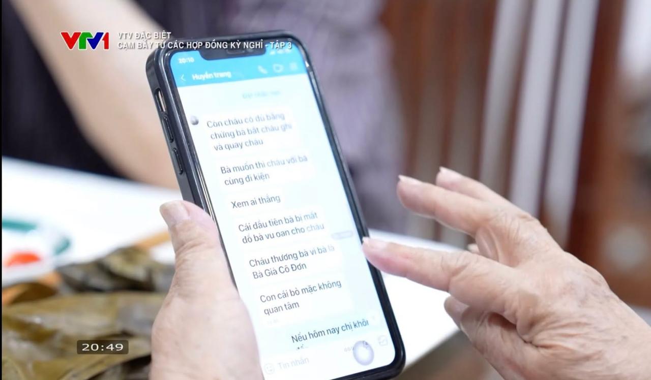 "Bà sống sao để con bỏ mặc?" - Tin nhắn của Huyền gửi đến bà Tín 86 tuổi: hợp đồng kỳ nghỉ tập 3 3 Ảnh: VTV