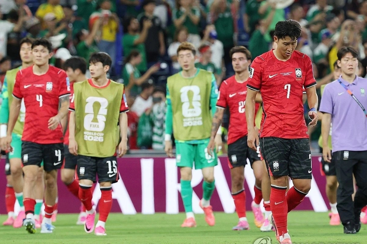 Son Heung Min đã trải qua kỳ World Cup đầy thất vọng chỉ sau 3 trận đấu vòng bảng (Ảnh: Yonhap).