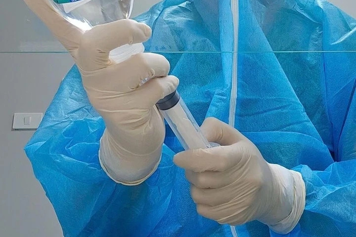 Thuốc amivantamab, phương pháp điều trị ung thư trúng đích bằng hình thức tiêm dưới da. (Ảnh minh hoạ: Như Loan)