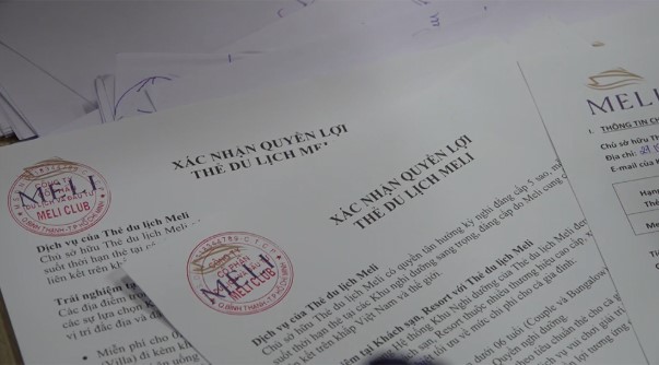 Những hợp đồng được sử dụng trong các vụ lừa đảo núp bóng kinh doanh “sở hữu kỳ nghỉ”. Ảnh: CACC.