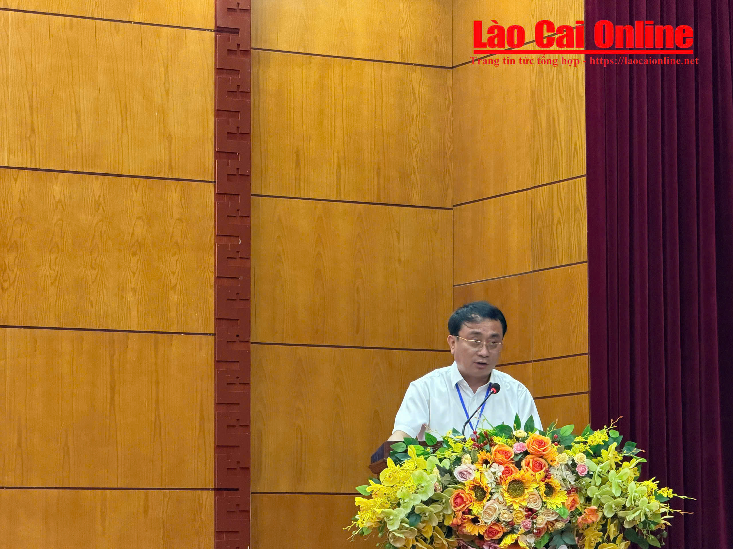 Đồng chí Nguyễn Mạnh Hùng, Phó Giám đốc Công an tỉnh Lào Cai phát biểu tại lễ ra mắt Câu lạc bộ Niềm tin số. Ảnh Du Kỷ