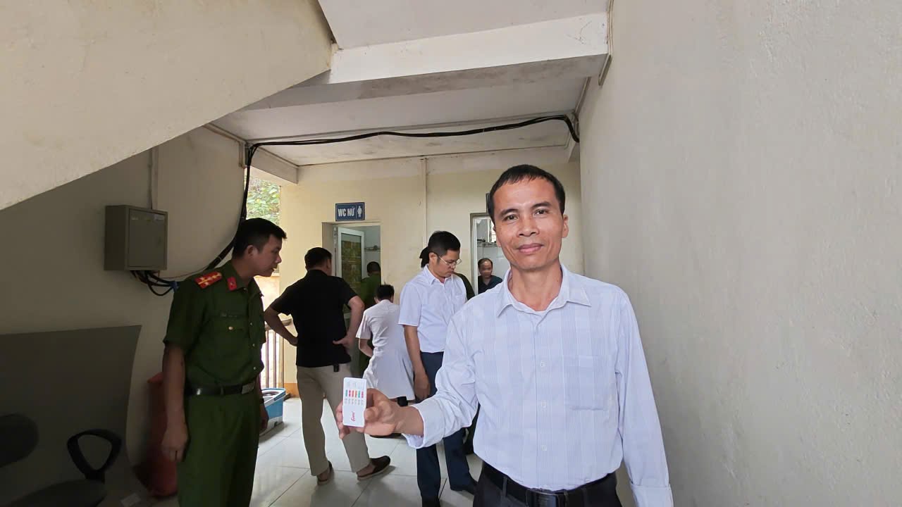 Xã Sơn Lương kiểm tra test nhanh ma túy đối với toàn bộ cán bộ, công chức, viên chức 8 749821139 783656554811007 7962488222008725377 n