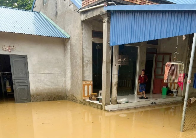 Mưa Lớn Gây Thiệt Hại Hơn 8,6 Tỷ Đồng, Hơn 80 Nhà Dân Bị Ảnh Hưởng 2 Mưa lớn kéo dài trên địa bàn xã Thượng Hà đã làm 16 nhà dân bị ảnh hưởng. Ảnh: UBND xã Thượng Hà.