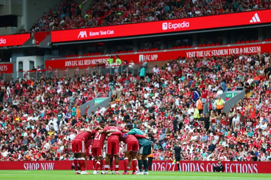 Jeff Bezos sắp chi gần 2 tỷ USD mua cổ phần Liverpool? 2 Ngoại hạng Anh ngày càng trở thành mục tiêu hấp dẫn đối với giới đầu tư Mỹ. Ảnh: Getty