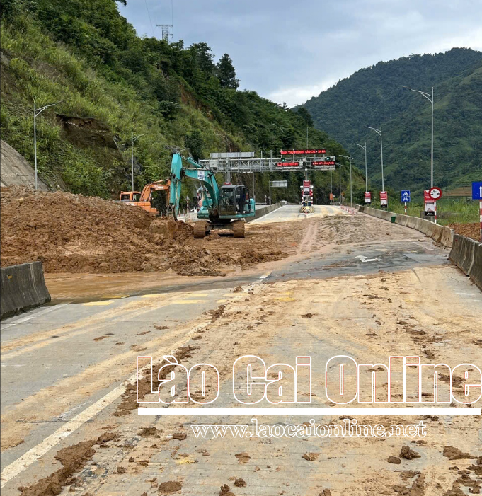 Tỉnh lộ 155 dự kiến thông xe ngày 7/8, nhiều điểm sạt lở trên Quốc lộ 4D 5 sat lo sapa 3565988520231