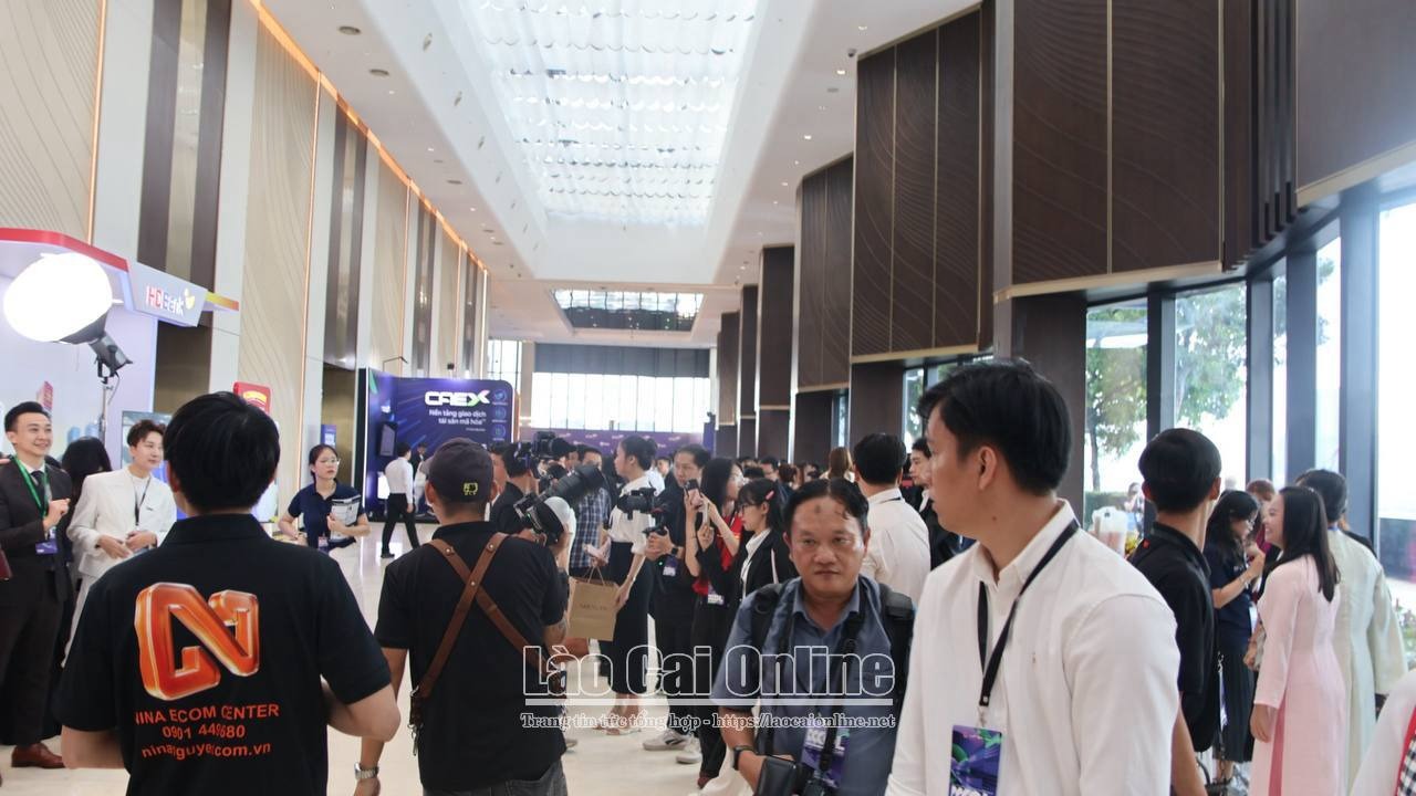 Hình ảnh toàn cảnh Hội nghị KOL toàn quốc 2026: Khi sức ảnh hưởng gắn với niềm tin số 3 08779153 950f 4d04 930f 5a4961767322 11zon