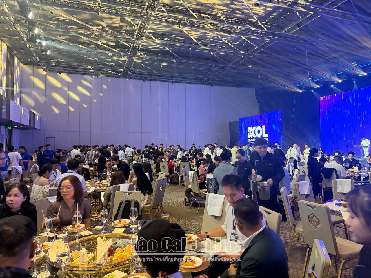 Hình ảnh toàn cảnh Hội nghị KOL toàn quốc 2026: Khi sức ảnh hưởng gắn với niềm tin số 18 09c69edf d63d 4a10 89de d18e63c2402a 11zon