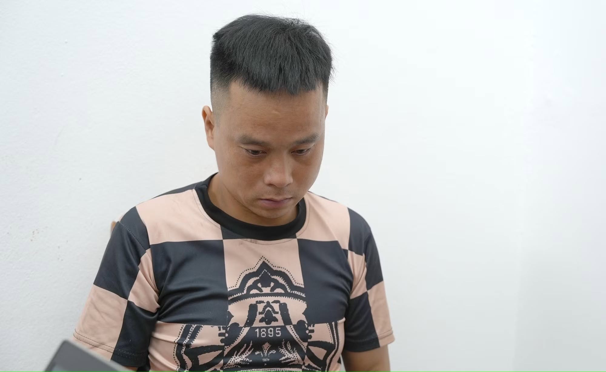 Lào Cai: Khởi tố người đàn ông giăng bẫy, giở trò đồi bại với nữ sinh 15 836514262 1841959774100248 414466639803484764 n